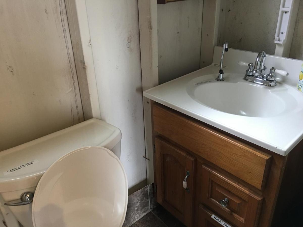 #1 Cabin Tiny House With Kitchen Equipped With Essentials Near At The Volcano Park Pahoa Екстериор снимка